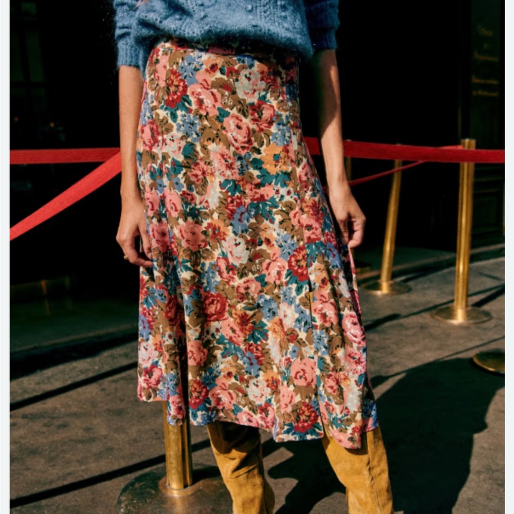 Sezane Tabata Skirt October Flowers Size 34 NWOT